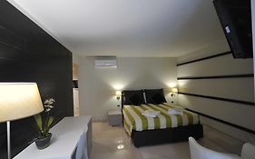 Bed and Breakfast Gatto Bianco House Bari Exterior photo